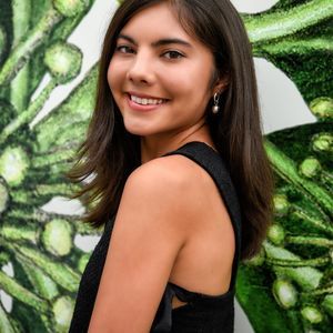 Meet your Posher, Eve